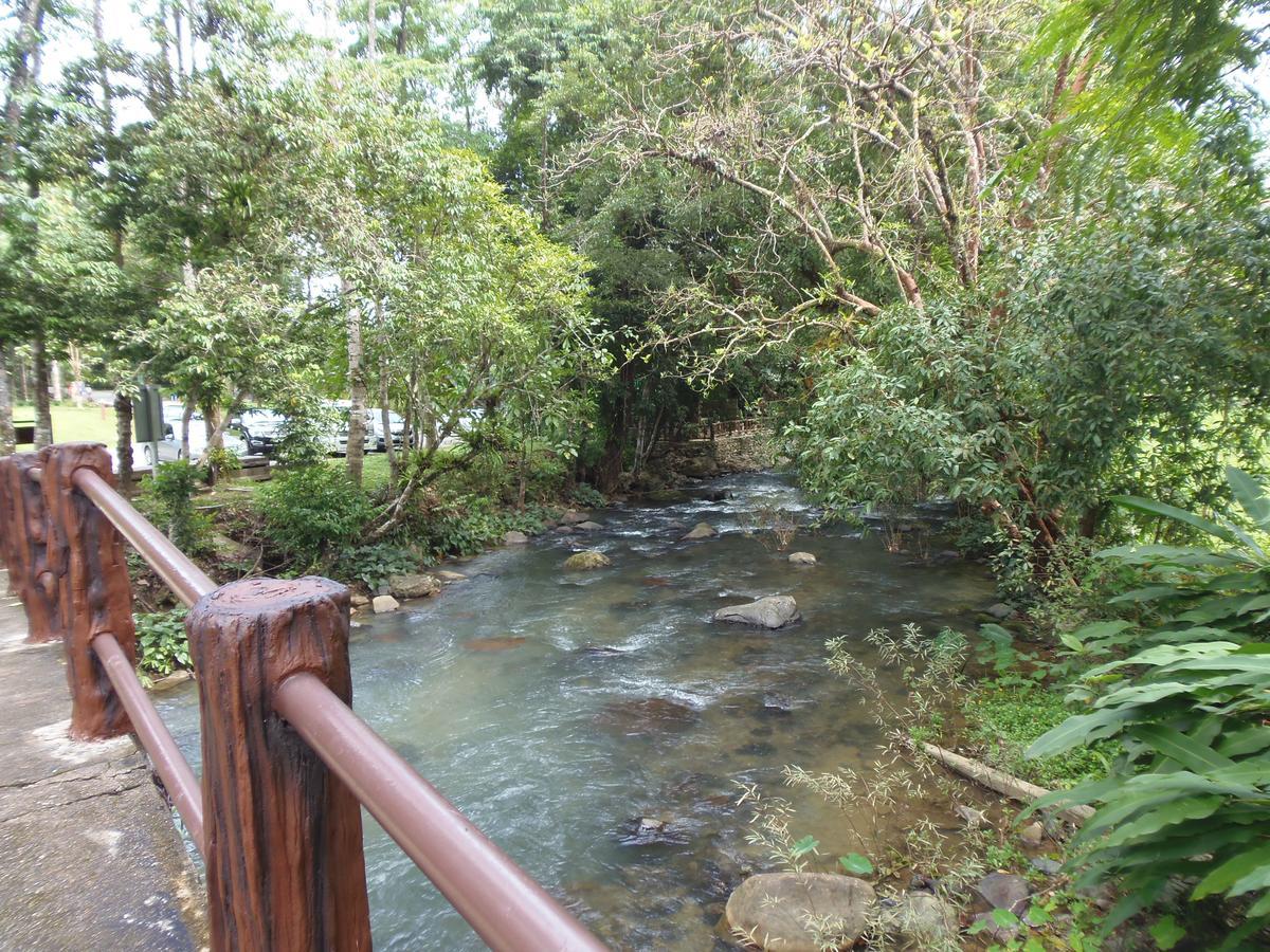 Takhun Mountain View Acomodação com café da manhã Ban Tha Khun Exterior foto